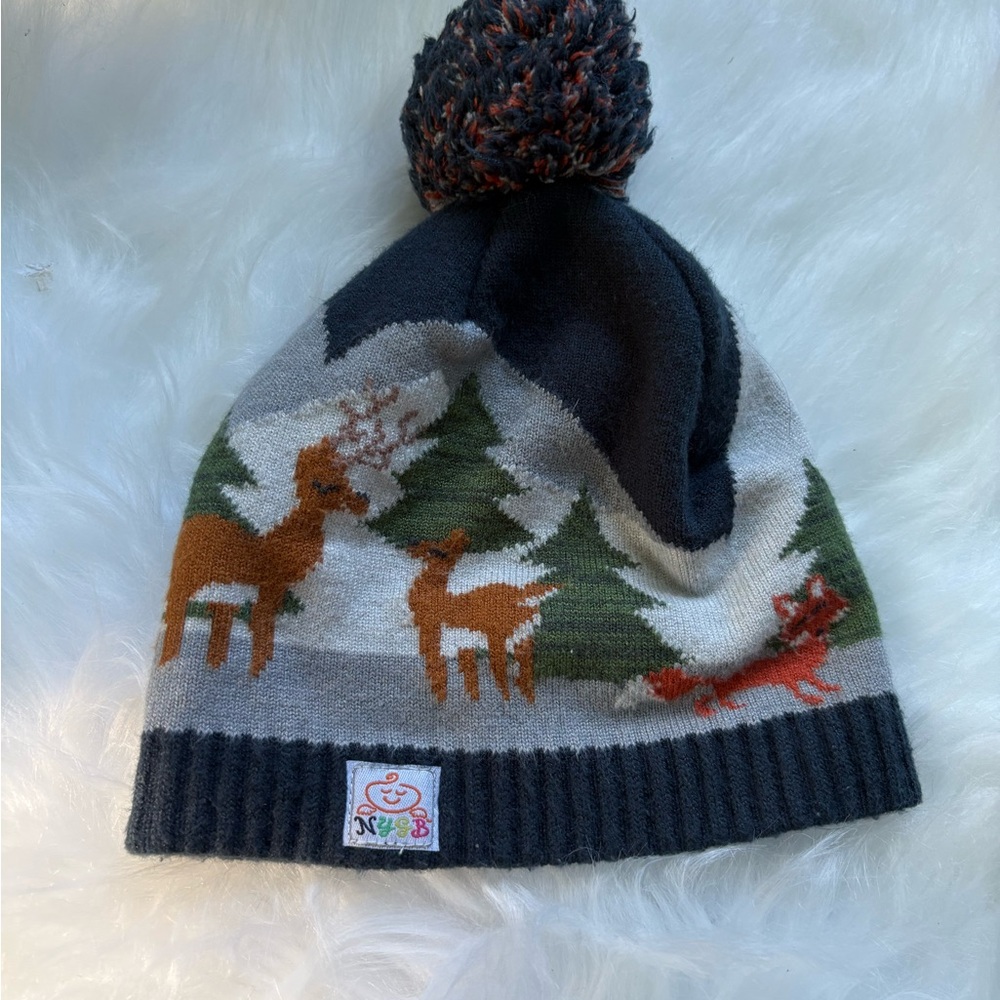NYSB Kids knit Winter Scene Hat.